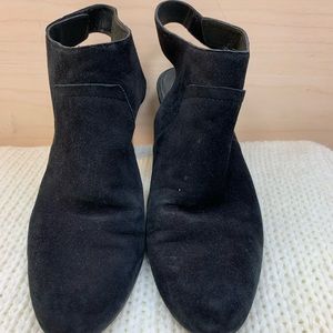 Eileen Fisher- Ideal Close Toe Mule 9.5